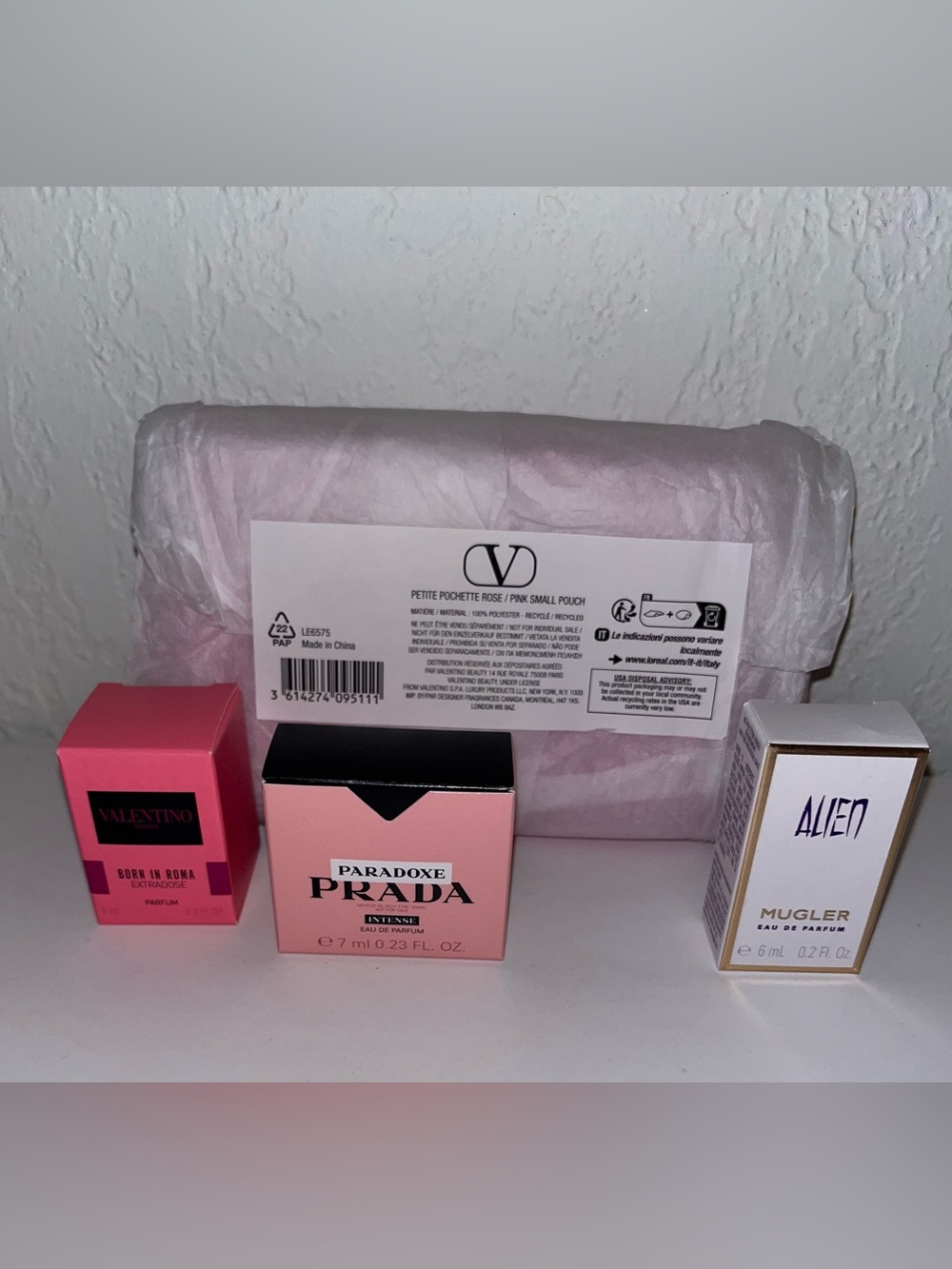 Mini Set w/Pink pouch - Picture 2 of 3